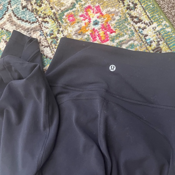 Groove Nulu Super-High-Rise Flared Pant
Regular - Picture 3 of 6